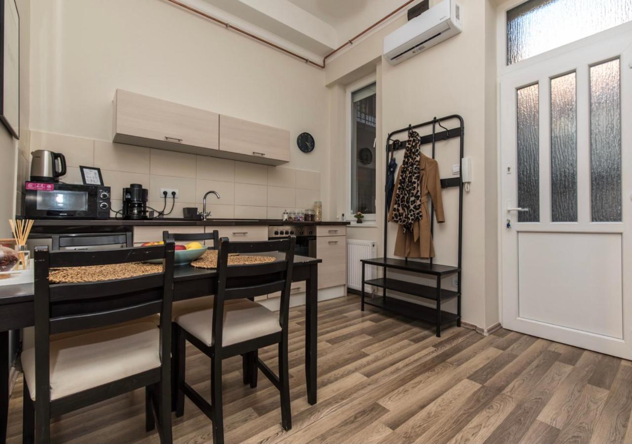 Cozy Nest In The Heart Of Budapest Διαμέρισμα Εξωτερικό φωτογραφία